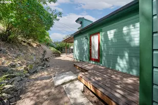 609 SE Chadwick St, Roseburg, OR 97470 - Photo 29