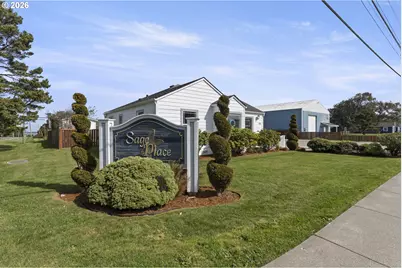 525 11th St, Bandon, OR 97411 - Photo 3
