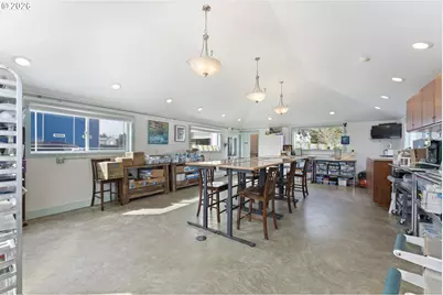 525 11th St, Bandon, OR 97411 - Photo 29