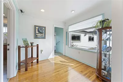 525 11th St, Bandon, OR 97411 - Photo 11