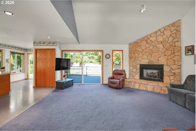 11401 SW 107th Pl, Portland, OR 97223 - Photo 9