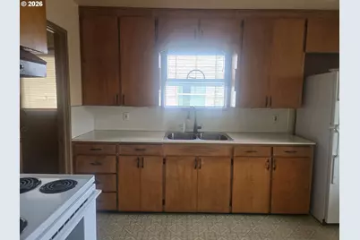 3405 SE 69th Ave, Portland, OR 97206 - Photo 7