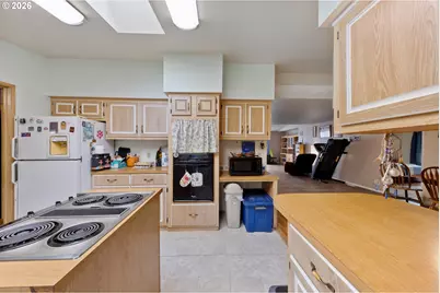 1050 W Lincoln St, Carlton, OR 97111 - Photo 23