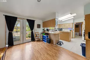 1050 W Lincoln St, Carlton, OR 97111 - Photo 17