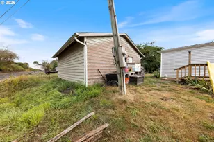 1050 W Lincoln St, Carlton, OR 97111 - Photo 5
