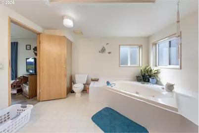 1050 W Lincoln St, Carlton, OR 97111 - Photo 31