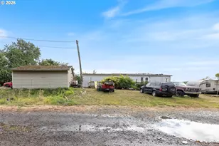 1050 W Lincoln St, Carlton, OR 97111 - Photo 3