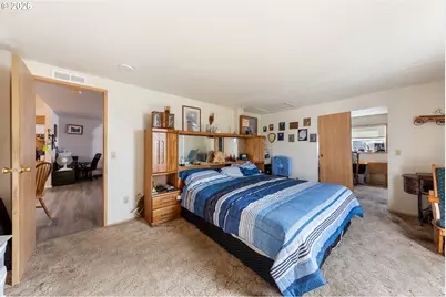 1050 W Lincoln St, Carlton, OR 97111 - Photo 25