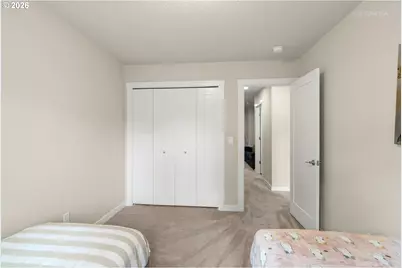 178 SW Lancaster Ct, Troutdale, OR 97060 - Photo 27