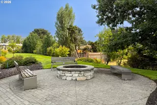 178 SW Lancaster Ct, Troutdale, OR 97060 - Photo 31