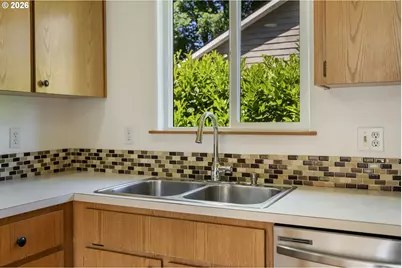 6925 SE 65th Ave, Portland, OR 97206 - Photo 13