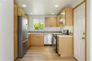 6925 SE 65th Ave, Portland, OR 97206 - Photo 9