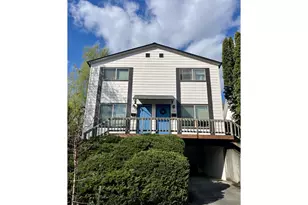 2903 SE Pine St, Portland, OR 97214 - Photo 3