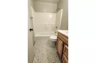 2903 SE Pine St, Portland, OR 97214 - Photo 11