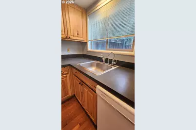 2903 SE Pine St, Portland, OR 97214 - Photo 21