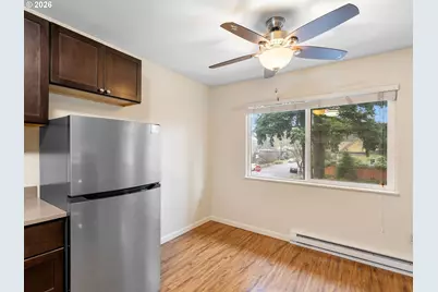 1626 SE Ash St, Portland, OR 97214 - Photo 9