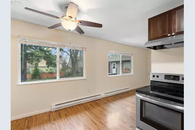 1626 SE Ash St, Portland, OR 97214 - Photo 11