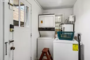 663 Van Buren St, Eugene, OR 97402 - Photo 11