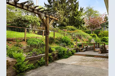 343 Hemlock St, Seaside, OR 97138 - Photo 17