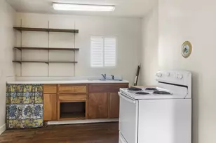 303 N 8th St, Cottage Grove, OR 97424 - Photo 13