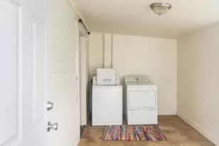 303 N 8th St, Cottage Grove, OR 97424 - Photo 17