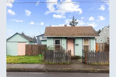 303 N 8th St, Cottage Grove, OR 97424 - Photo 1