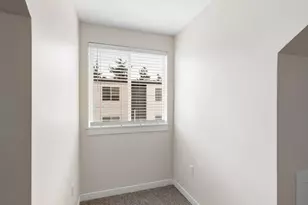 110 NE 109th Ave, Portland, OR 97220 - Photo 31