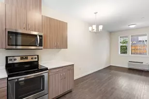 110 NE 109th Ave, Portland, OR 97220 - Photo 11