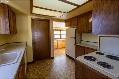 3204 SE 64th Ave, Portland, OR 97206 - Photo 11