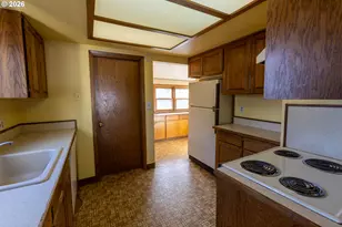 3204 SE 64th Ave, Portland, OR 97206 - Photo 11