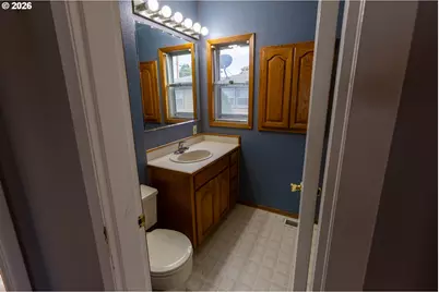 3204 SE 64th Ave, Portland, OR 97206 - Photo 9