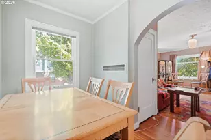 2953 SE Hawthorne Blvd, Portland, OR 97214 - Photo 9