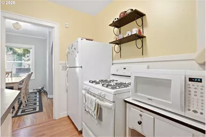 2953 SE Hawthorne Blvd, Portland, OR 97214 - Photo 11