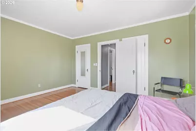 2953 SE Hawthorne Blvd, Portland, OR 97214 - Photo 13