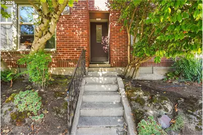 2953 SE Hawthorne Blvd, Portland, OR 97214 - Photo 3