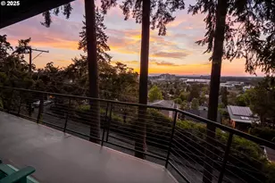 275 Sunset Dr, Eugene, OR 97403 - Photo 39