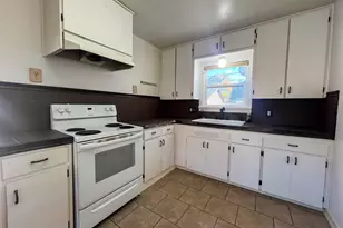 314 NW 3rd Ave, John Day, OR 97845 - Photo 7