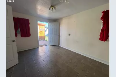 314 NW 3rd Ave, John Day, OR 97845 - Photo 29