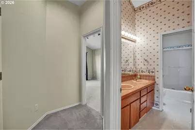 11826 SE Grand Vista Dr, Clackamas, OR 97015 - Photo 17