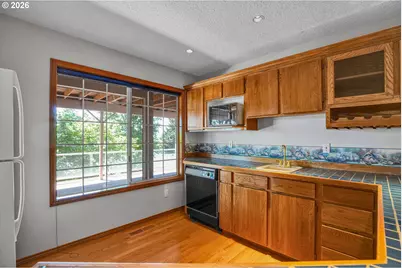 11826 SE Grand Vista Dr, Clackamas, OR 97015 - Photo 31