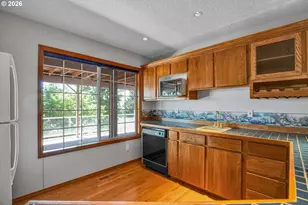 11826 SE Grand Vista Dr, Clackamas, OR 97015 - Photo 31