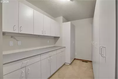 11826 SE Grand Vista Dr, Clackamas, OR 97015 - Photo 39