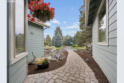 2311 Condor Dr, Redmond, OR 97756 - Photo 3