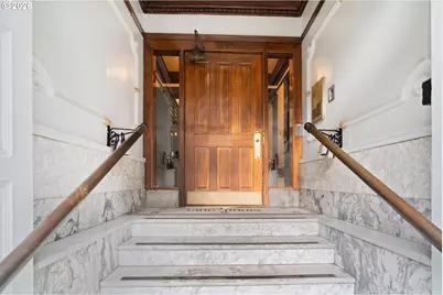 118 NW King Ave #21, Portland, OR 97210 - Photo 7