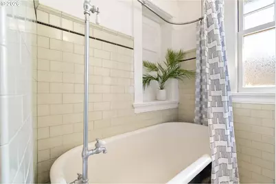 118 NW King Ave #21, Portland, OR 97210 - Photo 27