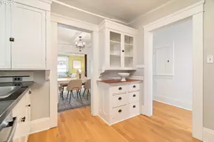 118 NW King Ave, Portland, OR 97210 - Photo 19