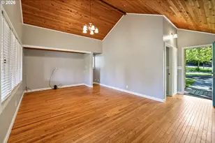 5741 SW Pasadena Dr, Portland, OR 97219 - Photo 9