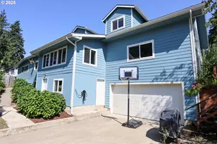 1575 N Henry St, Coquille, OR 97423 - Photo 3