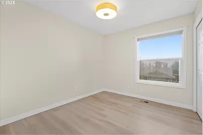 9175 SE Lynn Ln, Happy Valley, OR 97086 - Photo 23