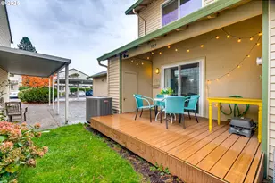 553 N Hayden Bay Dr, Portland, OR 97217 - Photo 31